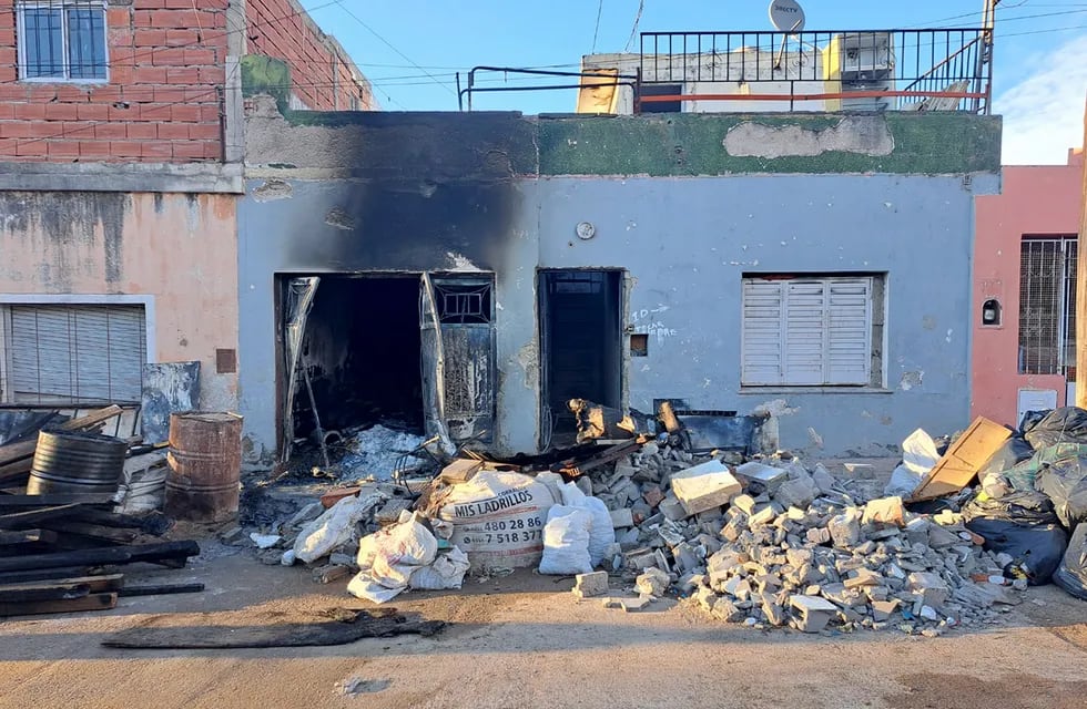 Incendio en el garaje de un domicilio de barrio Villa Páez, Córdoba.