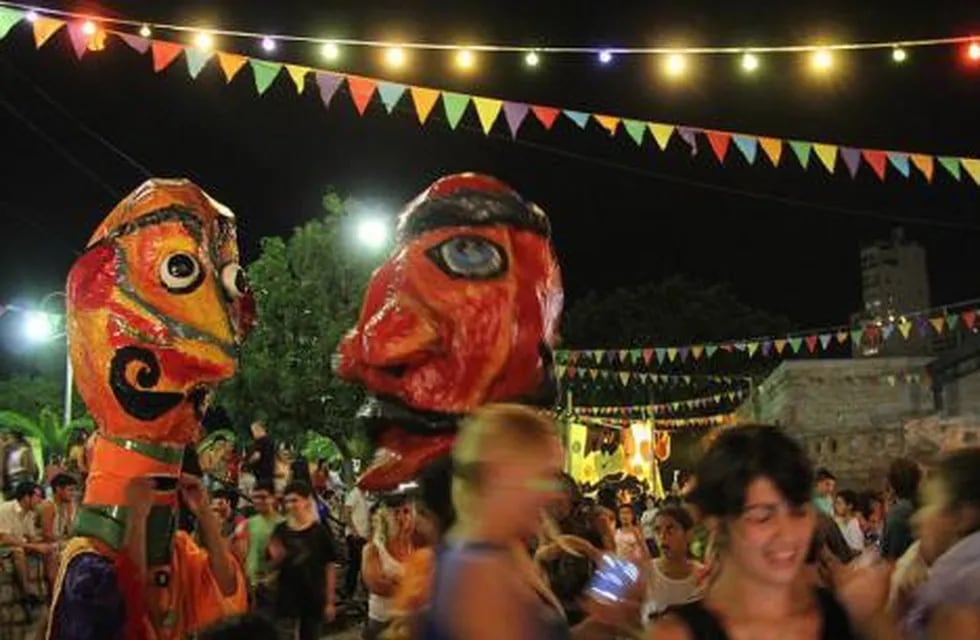 Para el festejo de carnaval, las organizaciones barriales deberán inscribirse en un registro (CIMECO)