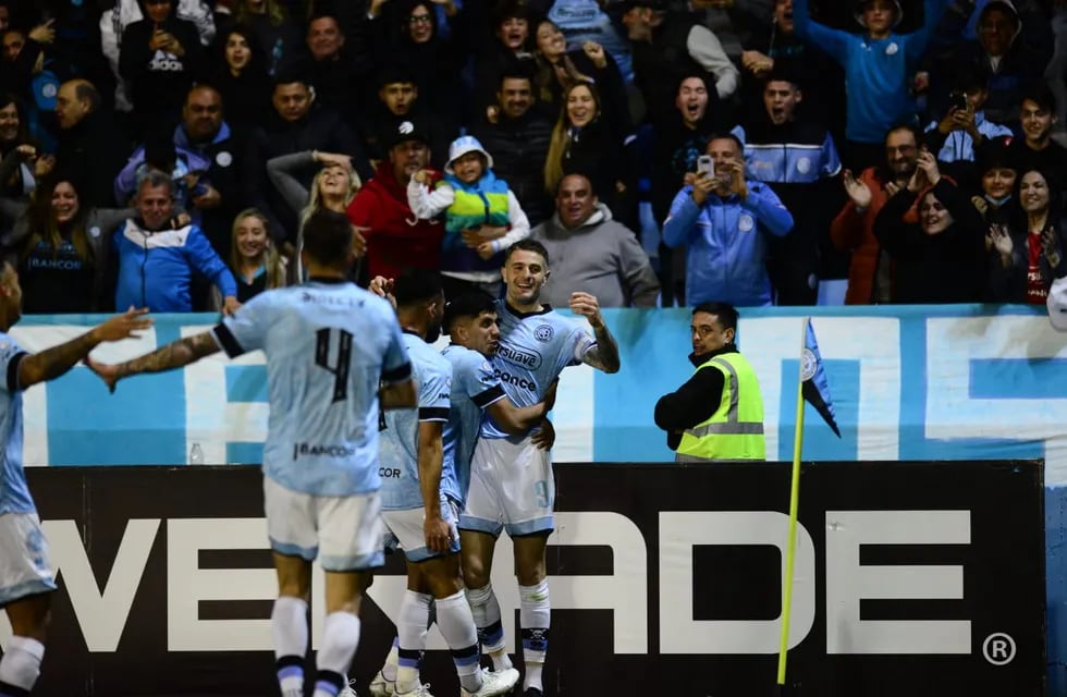 El gol del que siempre está. Pablo Vegetti se anotó en el 4-1 de Belgrano (Javier Ferreyra / La Voz).