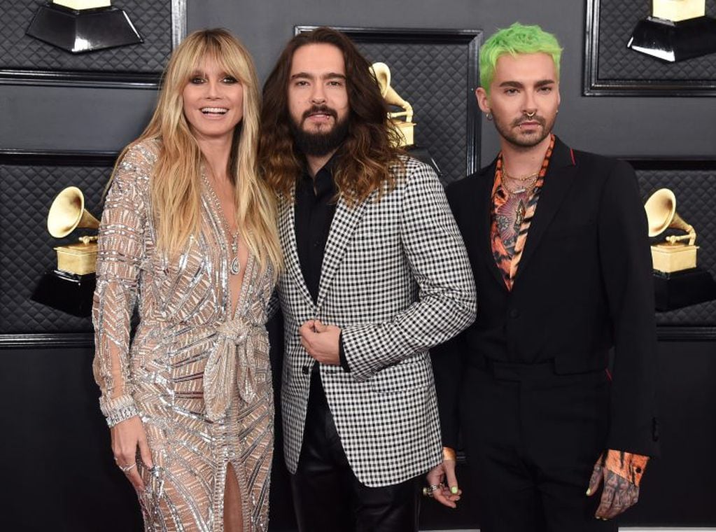 Heidi Klum, Tom Kaulitz y Bill Kaulitz (Foto: Jordan Strauss/Invision/AP)