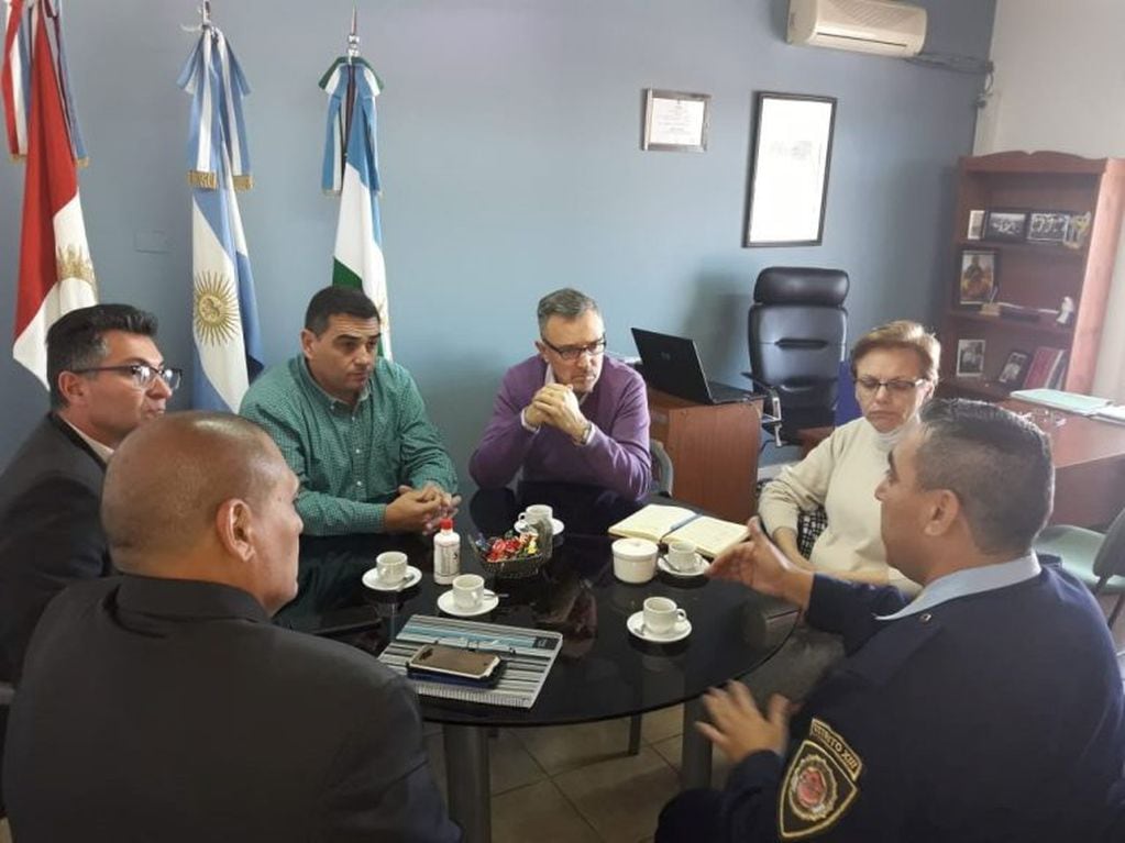 Reunión de Marcelo Bustos con la Policía.