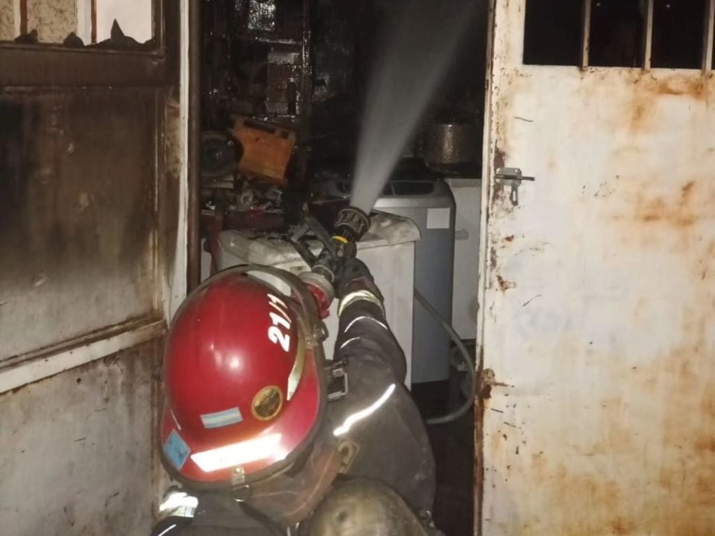 Incendio en vivienda en Arroyito