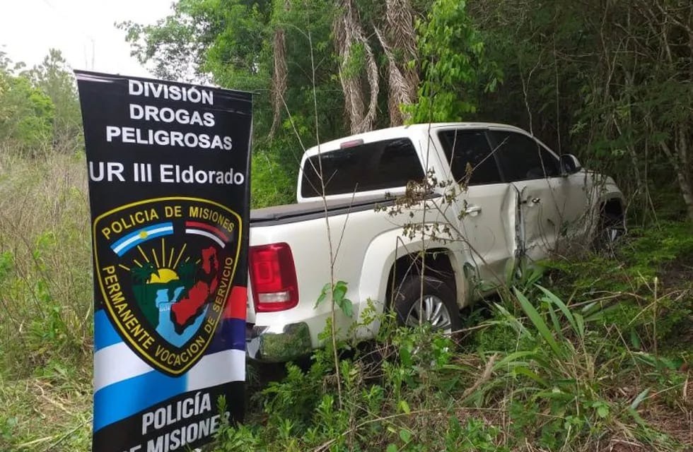 Eldorado: Policías hallaron una camioneta que había sido sustraída hace unos meses