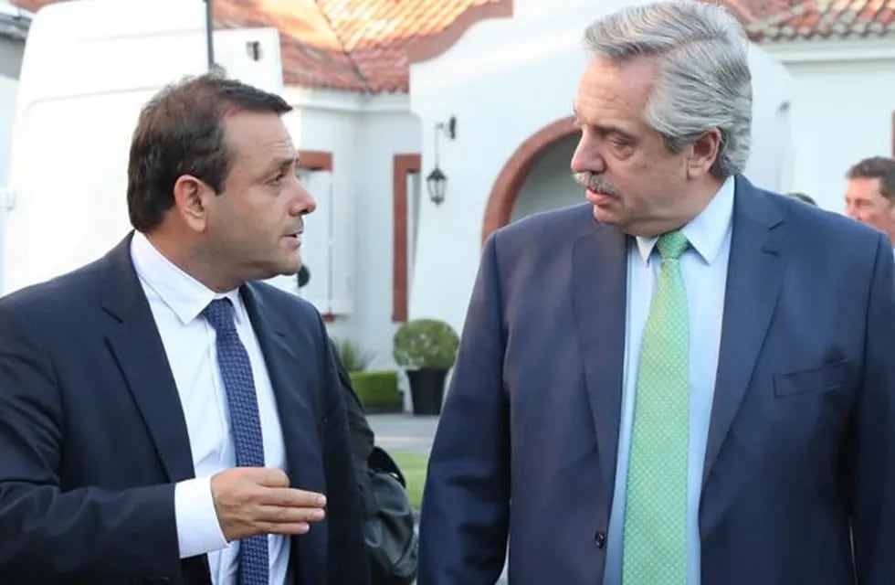 Oscar Herrera Ahuad con el presidente Alberto Fernández antes de ingresar a la reunión de Olivos por la cuarentena ante coronavirus.