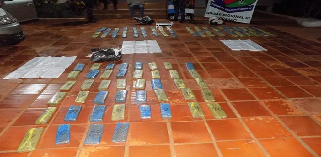 Golpe al narcotráfico en Caraguatay: Policía de Misiones decomisó 120 paquetes de marihuana