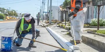 Trabajos de mantenimiento de pintura y cordones