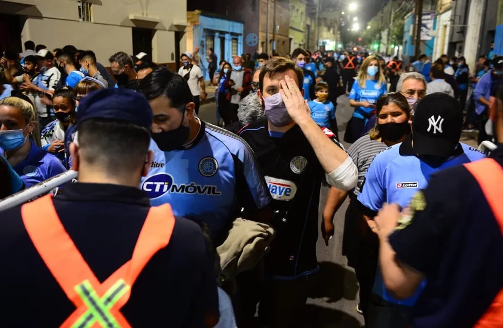 Belgrano, siempre con el apoyo de su gente (Fotos: José Gabriel Hernández).