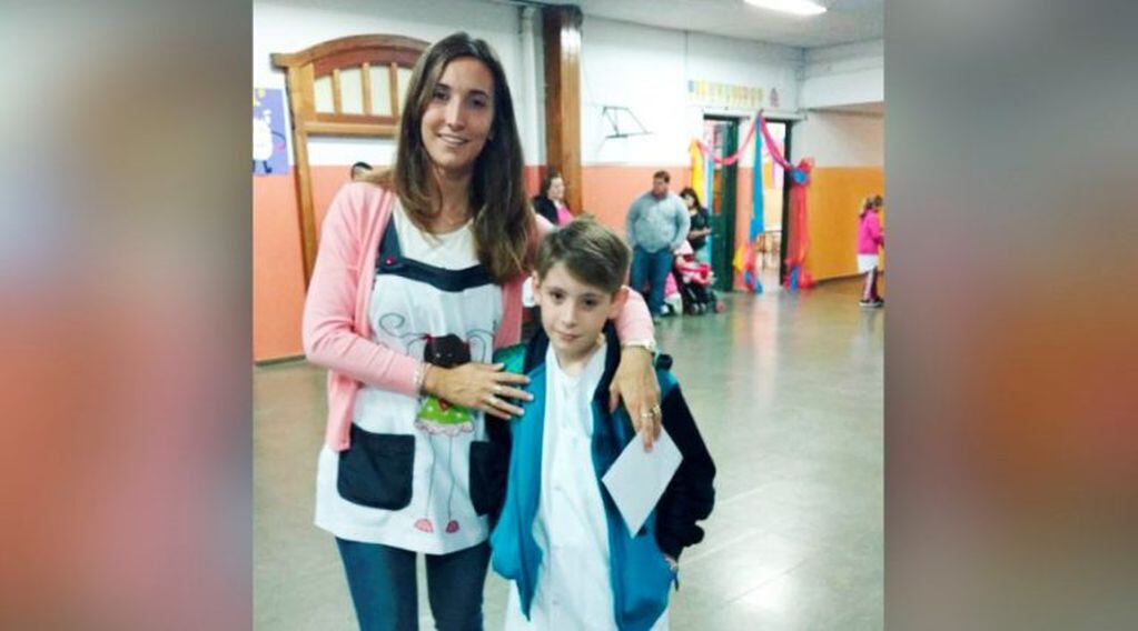 Betiana Ferreyra junto a su hijo, Tobías (Facebook)