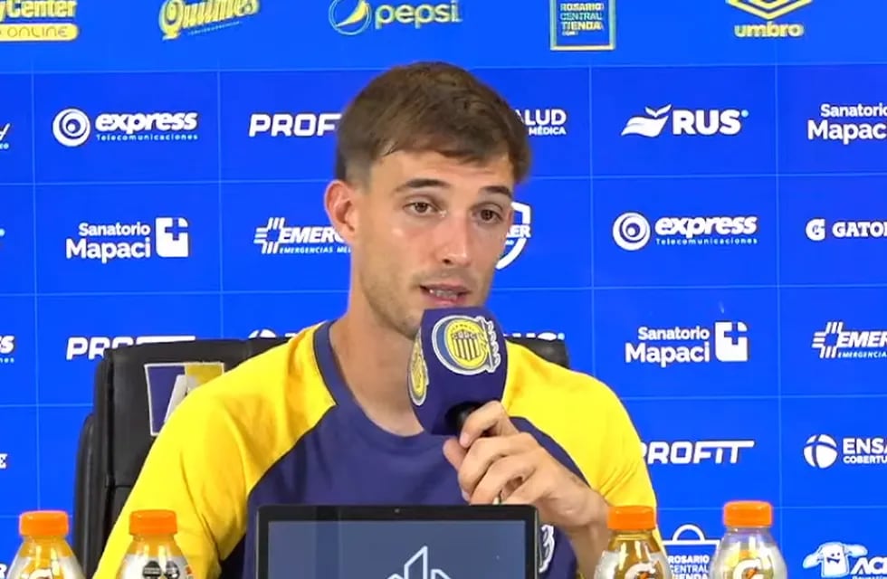 Komar no sólo habló de fútbol, también se expresó sobre la situación de Rosario