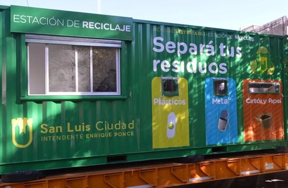 Punto verde de reciclaje en San Luis.