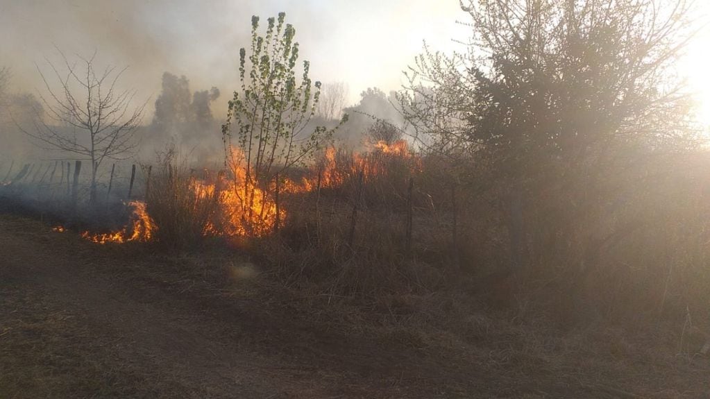Un hombre de 44 años habría provocado un incendio en San José. (Policía de Córdoba)