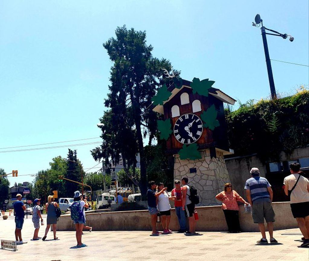 Reloj Cucú en Villa Carlos Paz, verano de 2020. (Foto: VíaCarlosPaz).