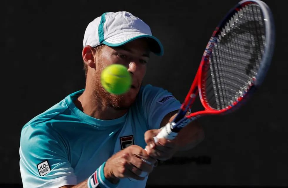 Diego Schwartzman se metió por primera vez en la tercera ronda del Australian Open. (AP Photo/Vincent Thian)