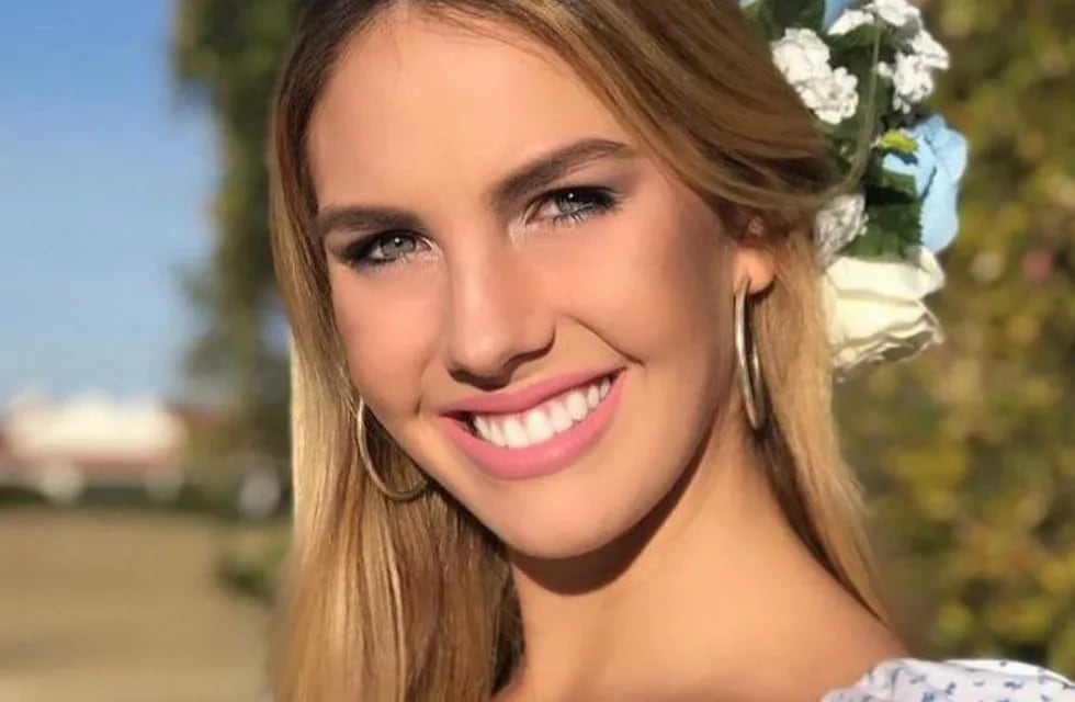 Radiante, la cordobesa Alina Akserlrad se coronó Miss Universo Argentina, con un fuerte compromiso solidario.