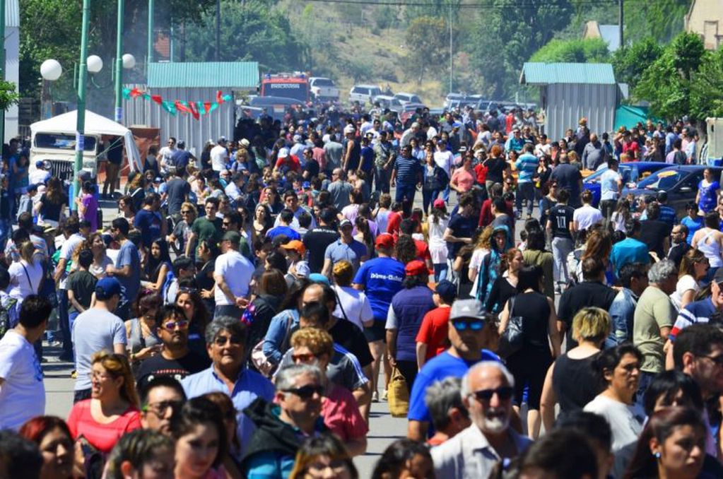 El año pasado se acercaron unas 35.000 personas a la Fiesta del Chorizo en Dolavon