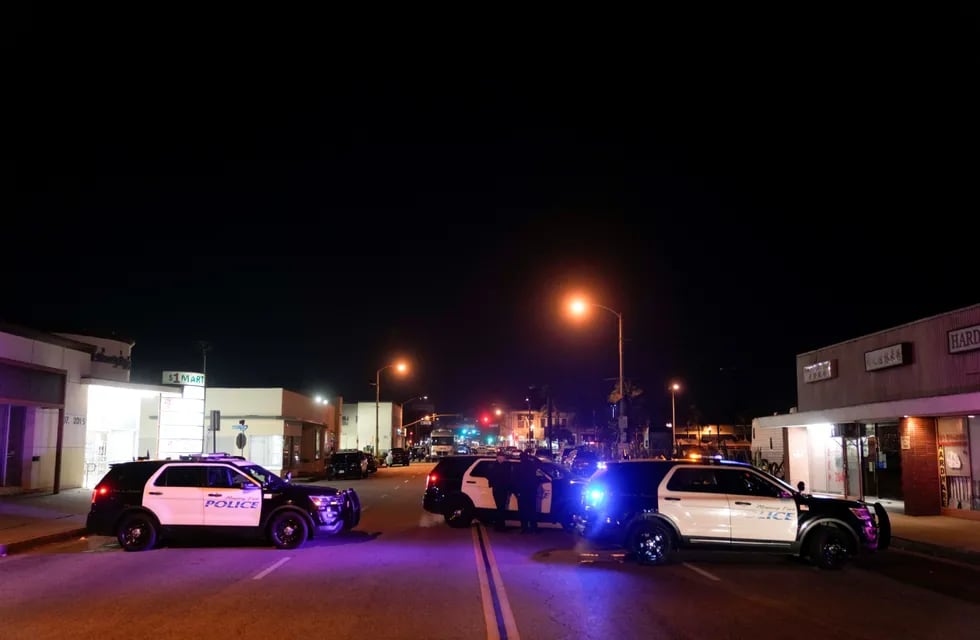 Imágenes del tiroteo en la ciudad de Monterey Park, al este de Los Ángeles. Foto: AP.
