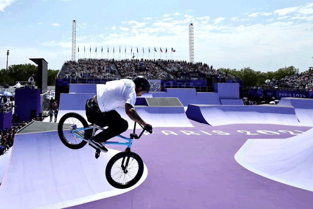 José "Maligno" Torres es campeón olímpico de BMX Freestyle en París 2024. (Prensa COA)