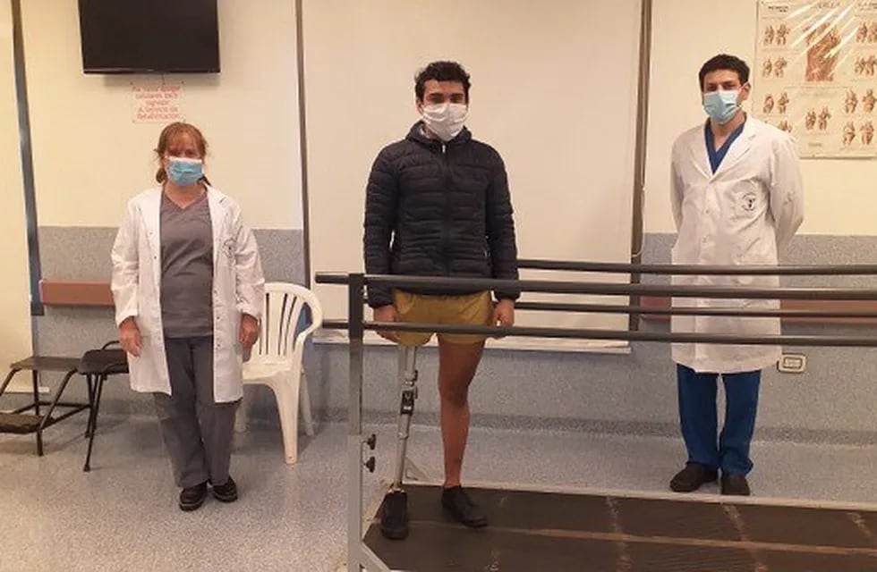 Entrega de prótesis en el Hospital Madariaga de Posadas. (Madariaga)