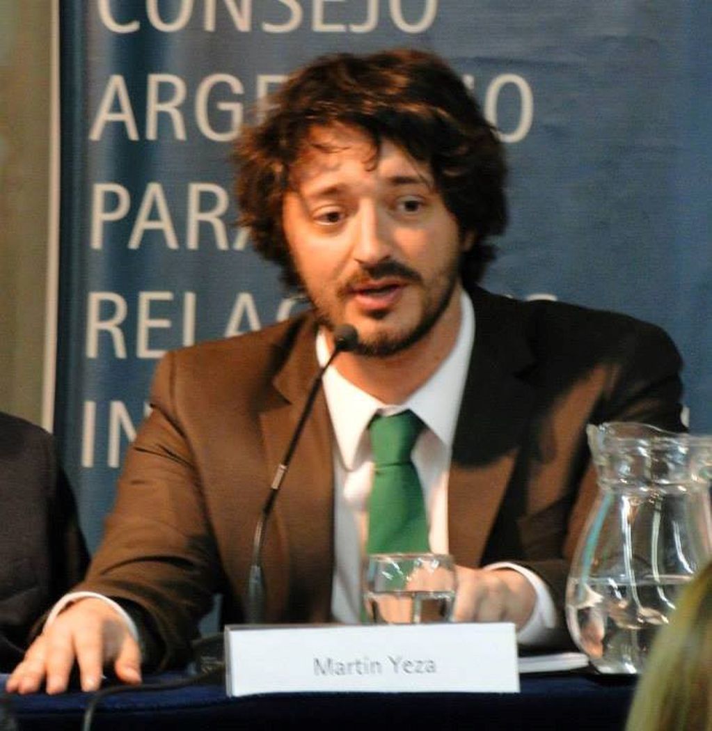 Martín Yeza intendente de Pinamar (web).