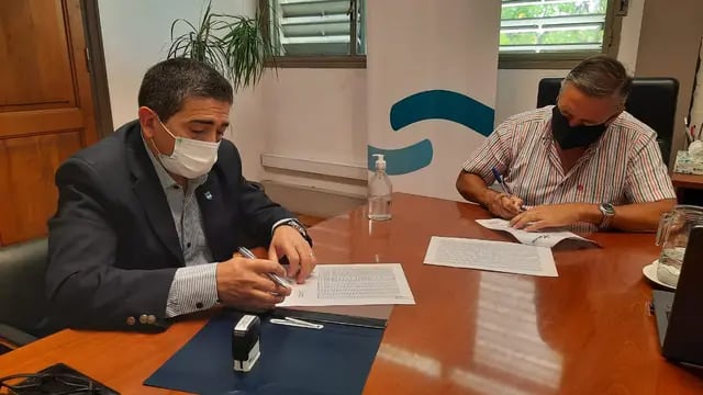 Walther Marcolini y Sergio Marinelli firmaron un convenio por obras
