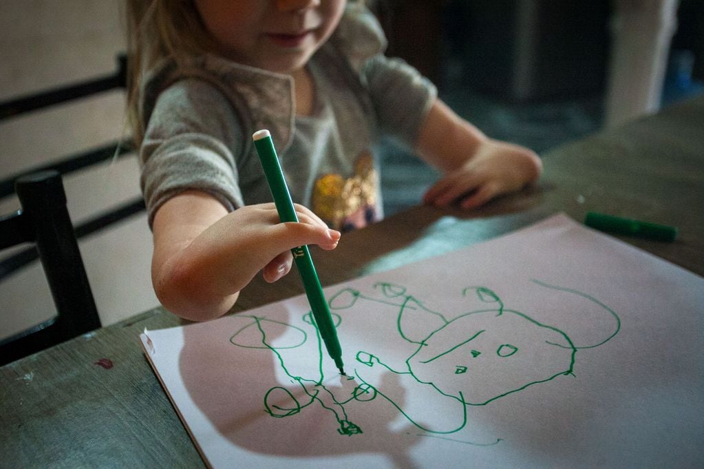 Juanita Ghiotti al estilo Simpsons: un artista mendocino hizo una tierna caricatura de la pequeña que se ganó el corazón de todos