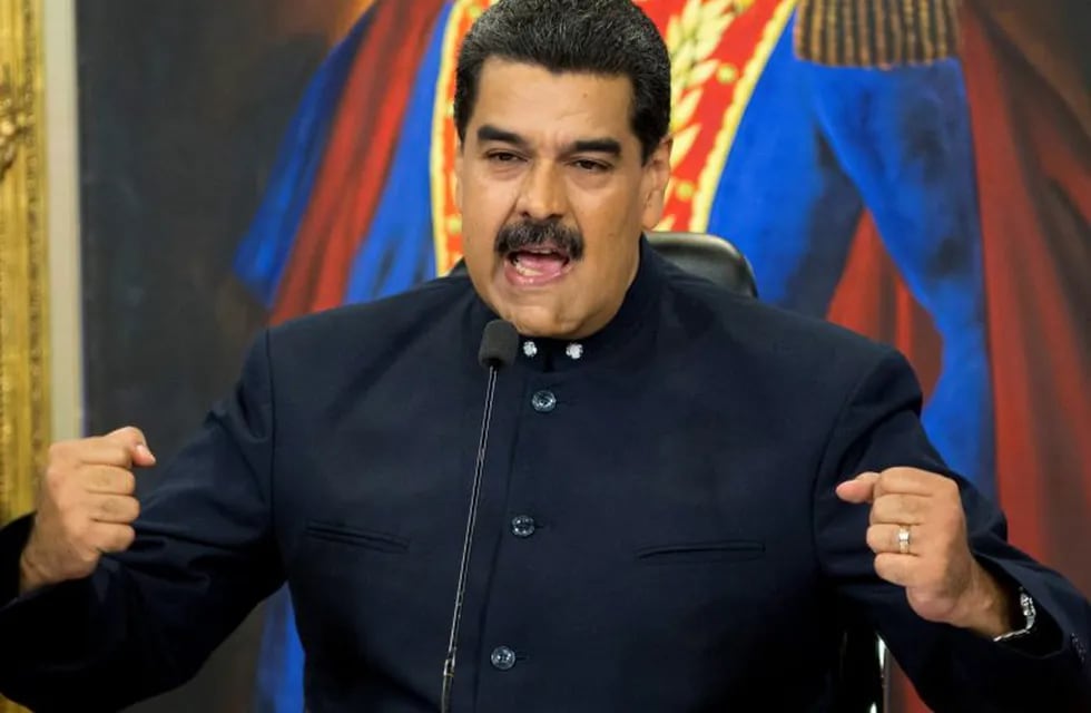 Maduro contra Santos.