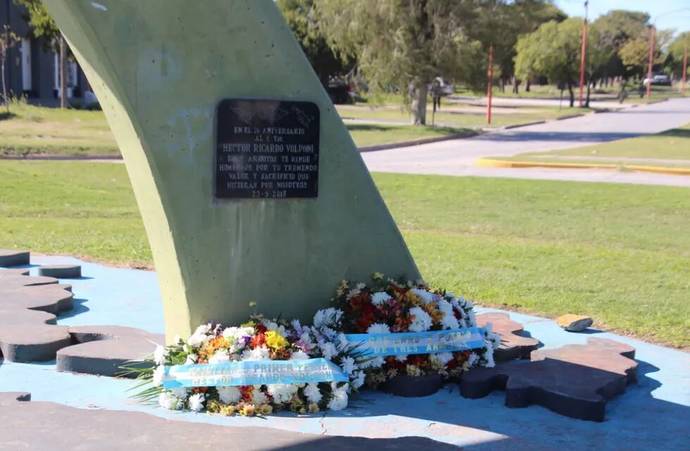 Archivo: Acto Oficial por el 40º aniversario de la guerra de Malvinas, Tres Arroyos