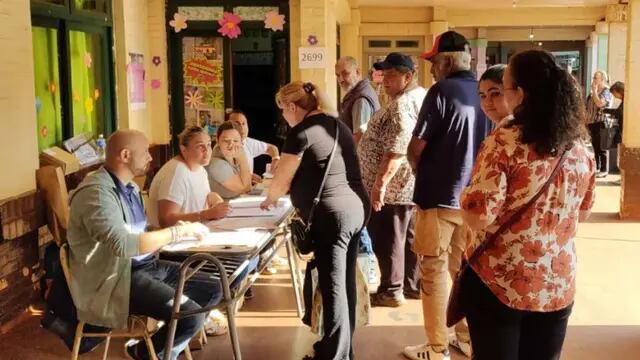 Puerto Iguazú: algunos inconvenientes con los padrones pero gran concurrencia de votantes