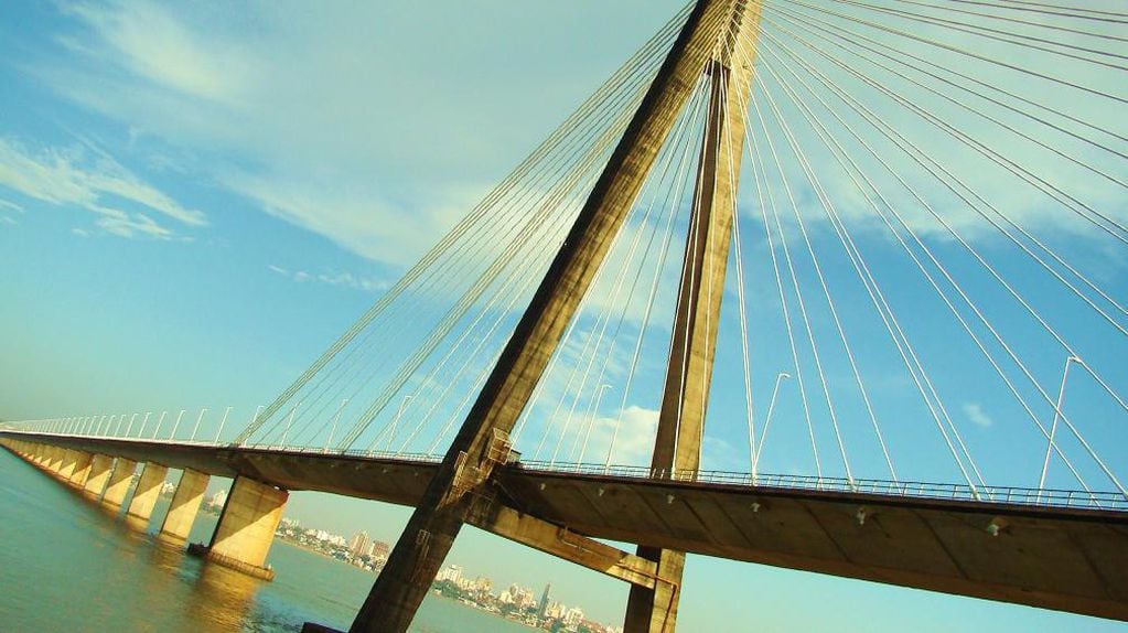 Conozca los requisitos para el ingreso y egreso del país por el Puente San Roque González de Santa Cruz.