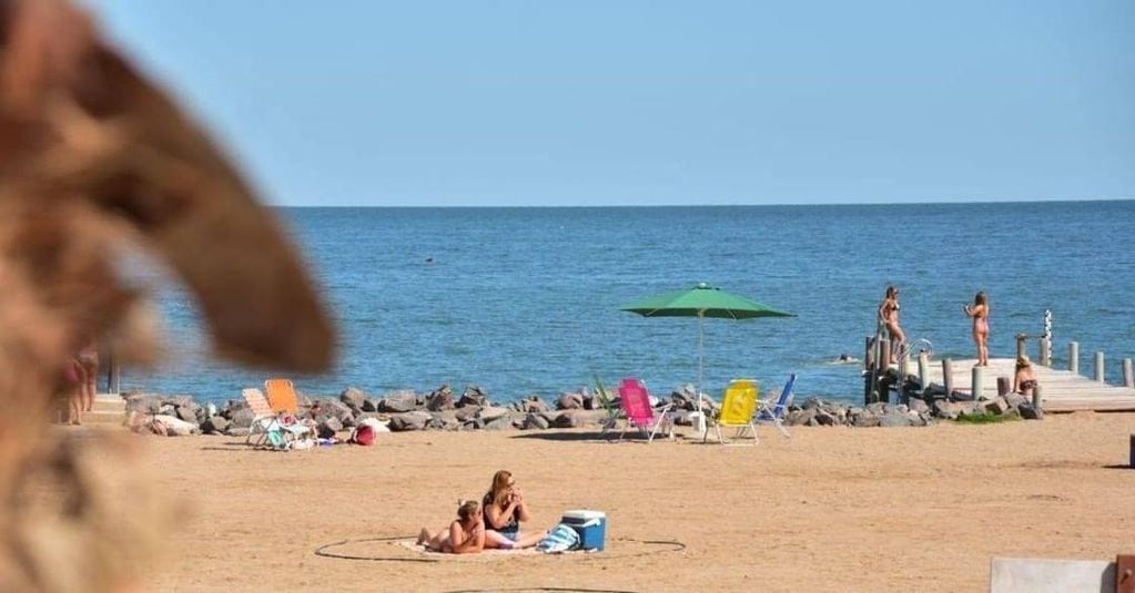 La localidad cuenta con más de 27 mil metros cuadrados de playas de arena.