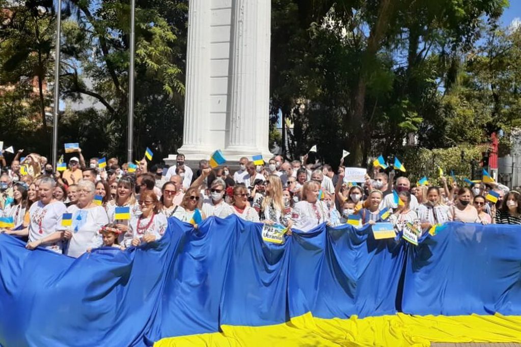 Marcha por la paz en Ucrania: “Estamos del lado del pueblo ucraniano”.