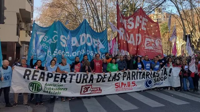 Marcha sindical en Rosario