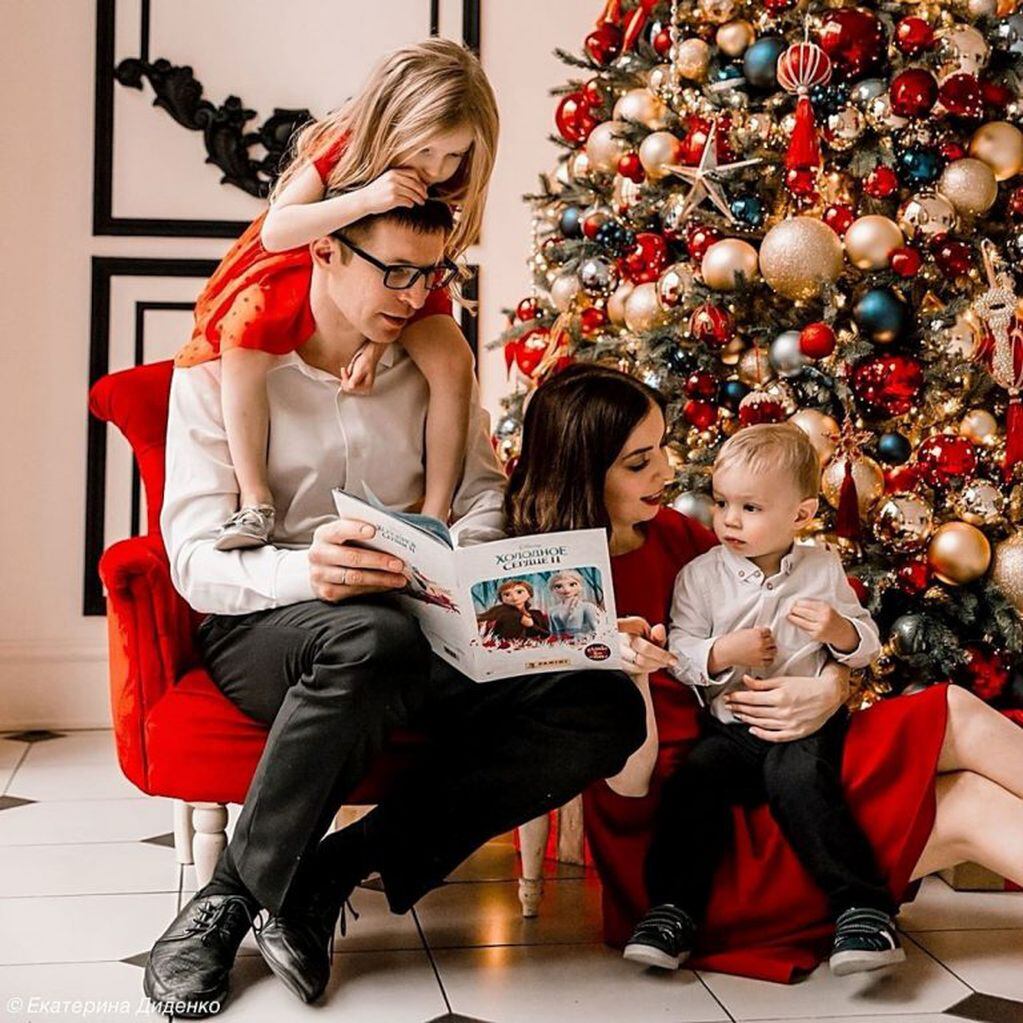 Ekaterina y Valentin Didenko junto a sus hijos (Instagram)