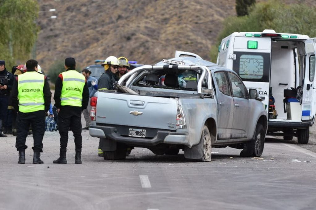 Una camioneta volcó y hay varias personas heridas (Mariana Villa / Los Andes).