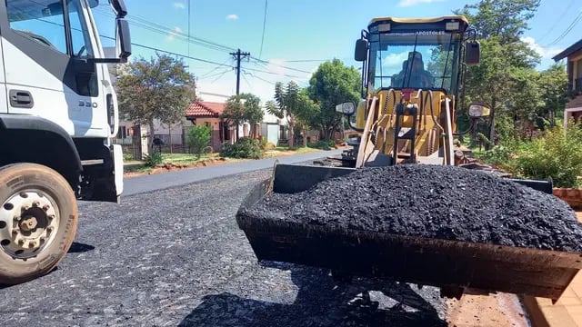 Apóstoles: continúan los trabajos de pavimentando calles en el municipio