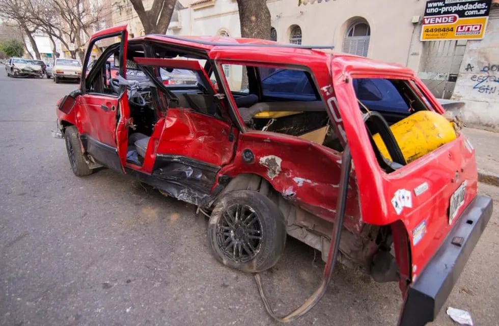 Accidente de tránsito fatal en 27 de Febrero y Necochea, Rosario. (El Ciudadano)