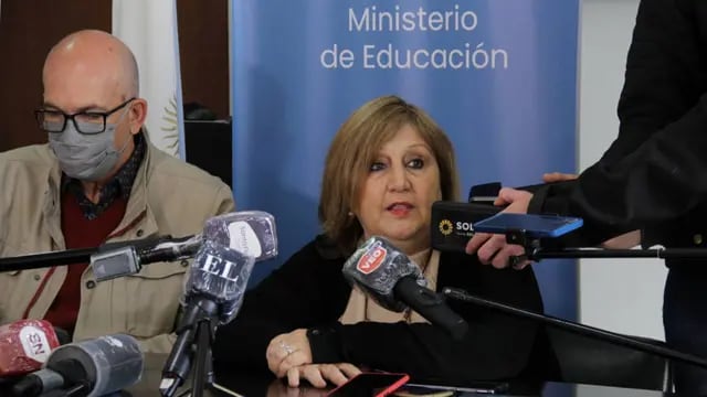La ministra de Educación de Santa Fe, Adriana Cantero dio precisiones de la vuelta a clases con presencialidad plena