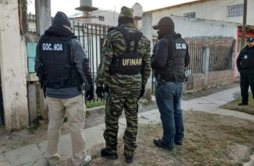 En un mega operativo detuvieron a 13 personas por narcotráfico. (Fiscales Penales)