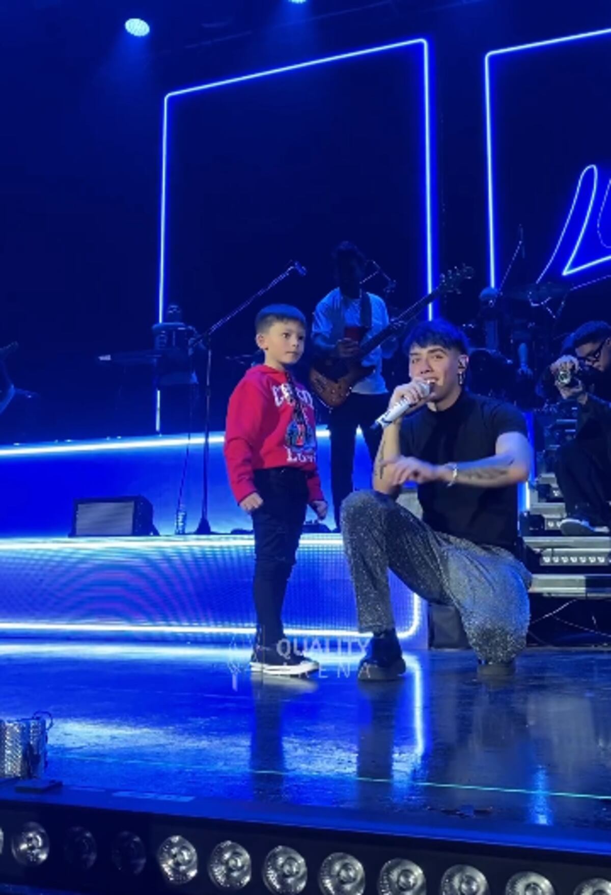 “La mejor noche de mi vida”: a pura emoción, así fue el show de Luck Ra ...