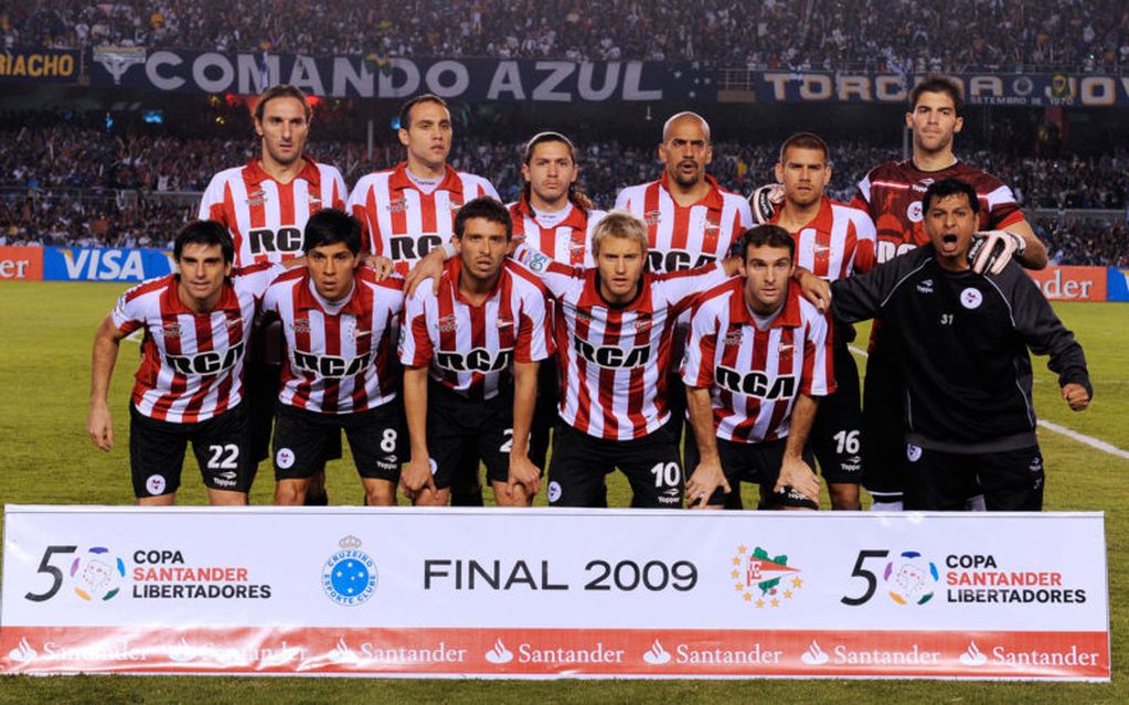 El equipo del Pincha que se coronó campeón de América en el 2009. (Prensa Estudiantes de La Plata)