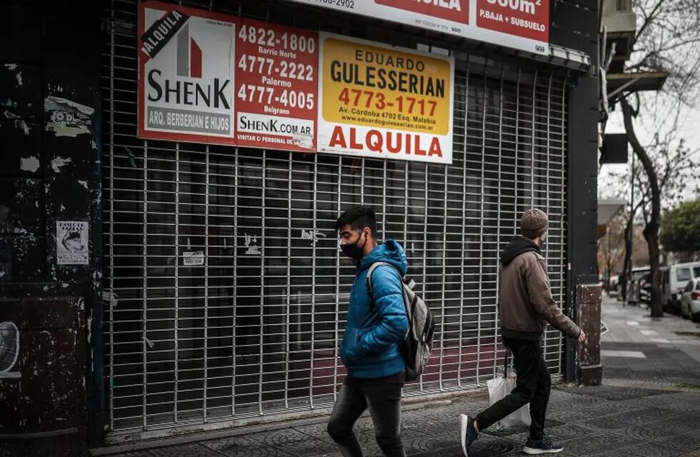 Cuarentena en la Ciudad: un 22% de locales rescindieron el contrato de alquiler en junio. (EFE)