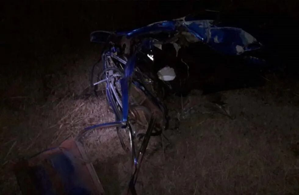 Un auto y una moto protagonizaron dos accidentes fatales durante la madrugada. (Policía de Salta)