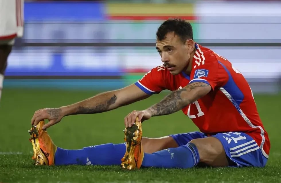 Matías Catalán, titular en Chile, jugó apenas 12 minutos. Una lesión que preocupa en Talleres (Prensa: selección de Chile)
