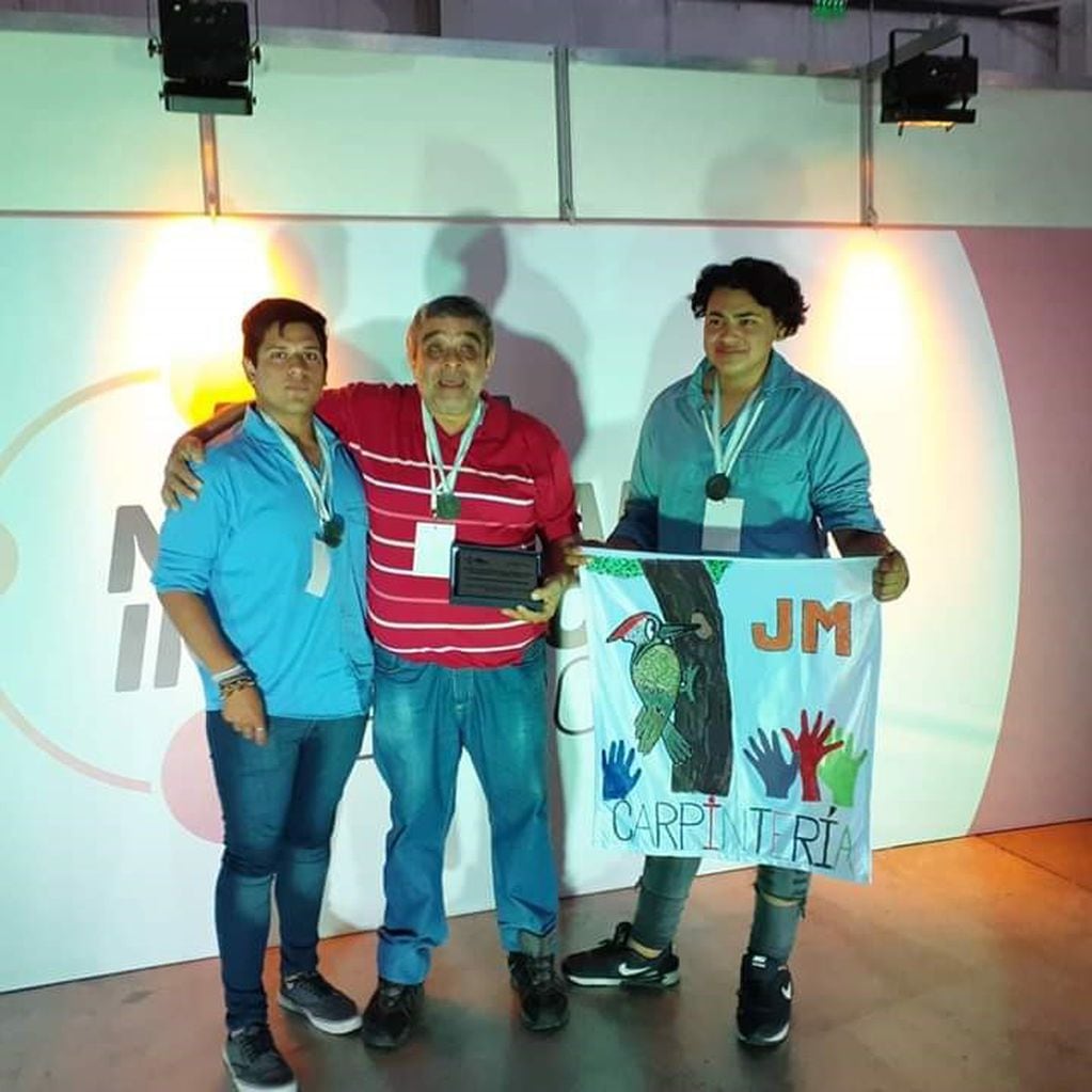 La escuela Juana Manso de Villa Allende obtuvo un reconocimiento en la Feria Nacional de Ciencias.