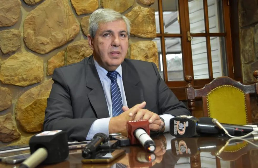 El vicegobernador de Jujuy, Carlos Haquim, en conferencia de prensa.