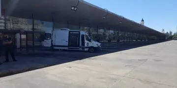 Evacuaron la Terminal de Ómnibus de Rosario