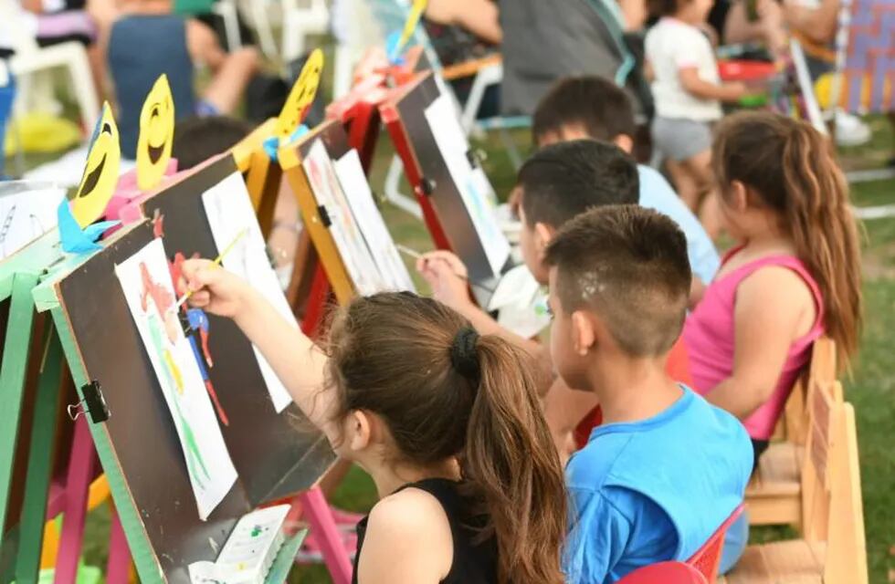 Los niños participaron del cierre de fin de año de los Talleres barriales 2019 (Prensa Municipalidad de Rafaela)