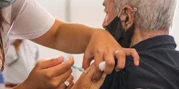 Se completó esta semana el arribo de 176.750 vacunas contra el coronavirus a la provincia de Santa Fe