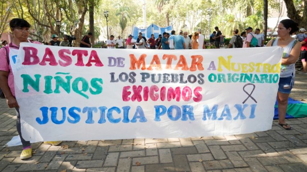 Familia y amigos de Maxi Jerez pidieron justicia en las calles de Rosario.
