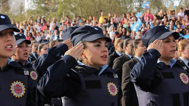 La escuela de Suboficiales de la Policía de Córdoba lanzó una nueva convocatoria: plazos y requisitos.